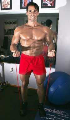 Ozone Park fitness guru brings message to masses