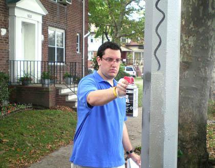 Auburndale-Bayside group takes on graffiti