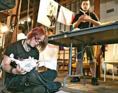 High School to Art School students build portfolios