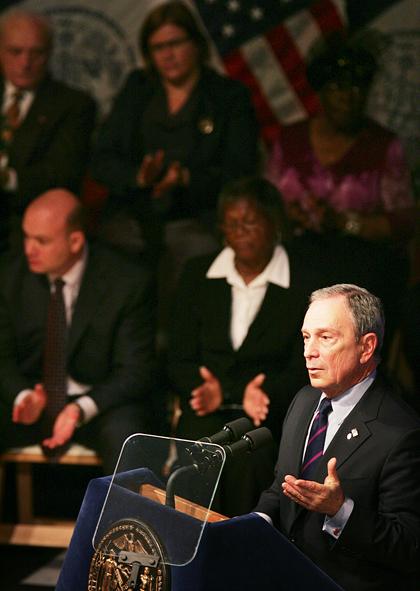 Bloomberg unveils help for boro’s small businesses