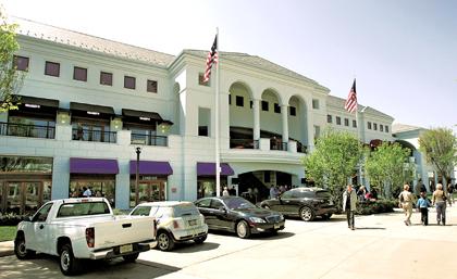 Atlas Park shops in trouble