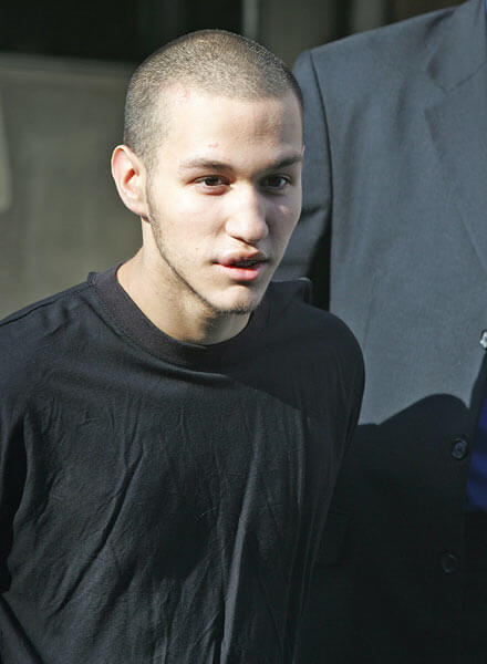 Jury convicts E. Elmhurst teen in stabbing death