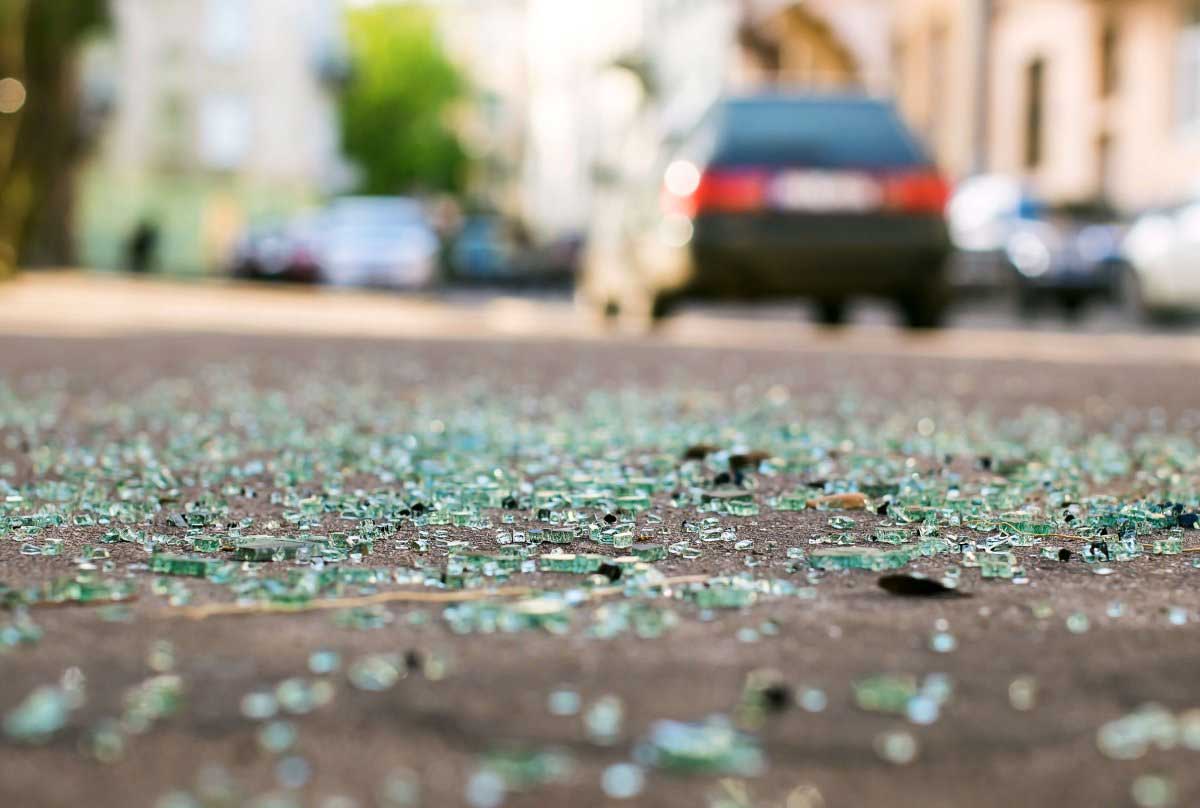 Three people injured after car slams into Richmond Hill storefront