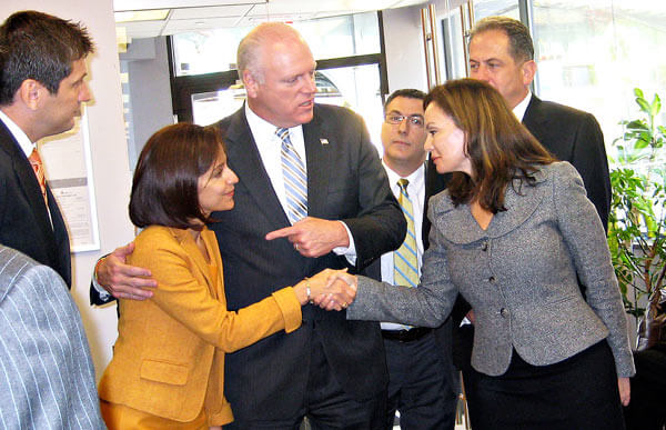 U.S. treasurer extols lending
