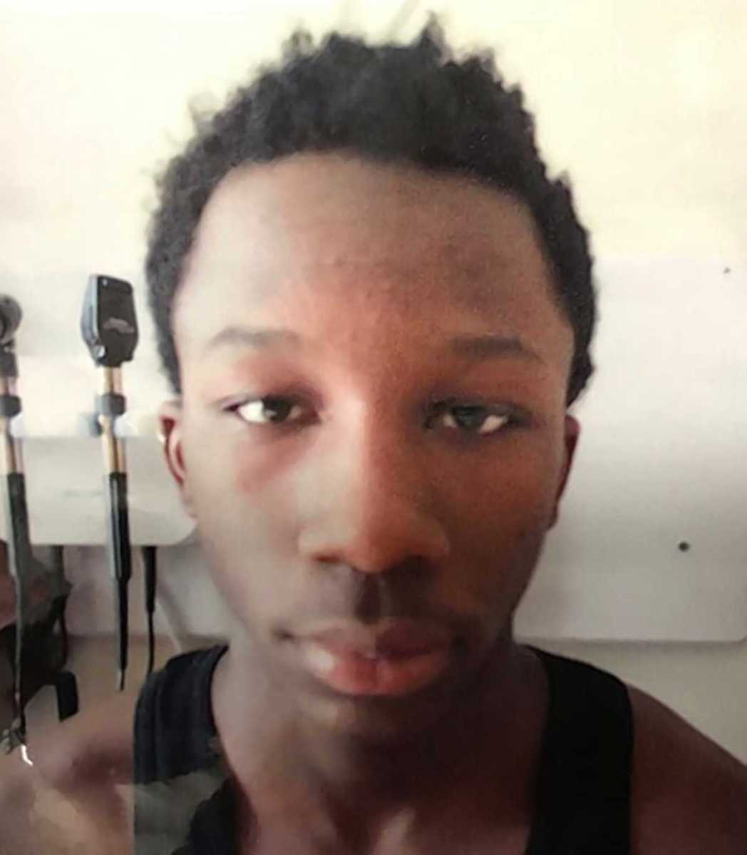 Teen flees from South Ozone Park detention center after pulling fire alarm on Christmas night: NYPD