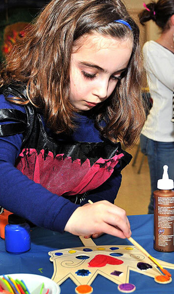 Princesses and painting part of Samuel Field Y’s Purim