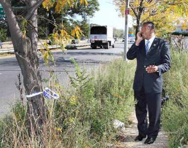 Cops still looking for sex attackers