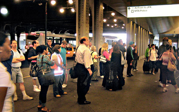 Schumer calls for LIRR rider bill of rights