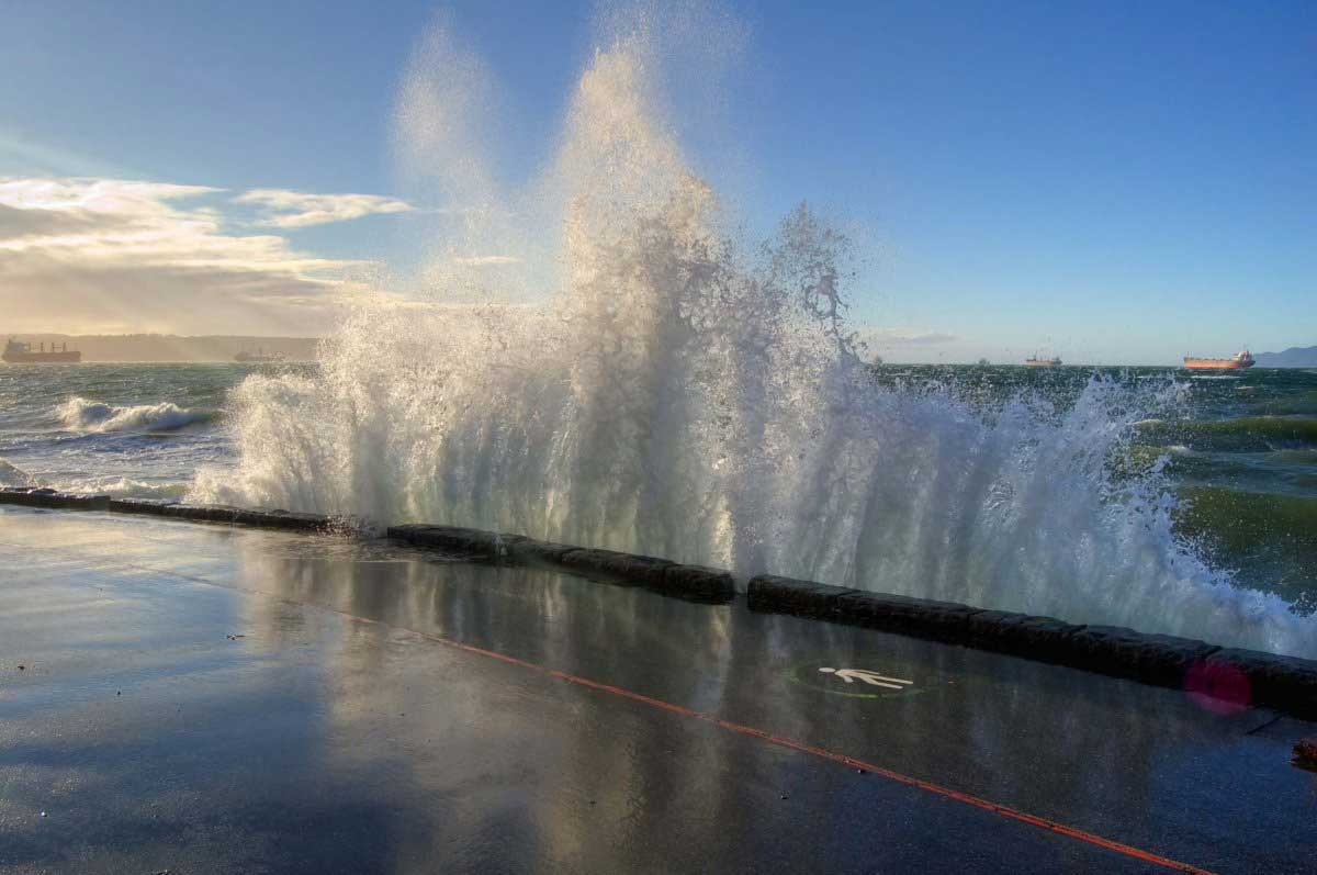 Cuomo vetoes Queens lawmakers’ bill to study seawalls and implement storm damage protections