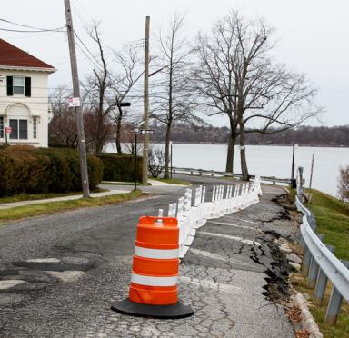 City to repair sinking Shore Rd in summer