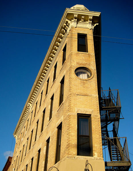 ‘Flatiron of Astoria’ gets new coat of paint