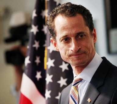 Weiner’s wife gives birth to baby boy