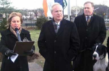 City breaks ground on Little Bay dog run