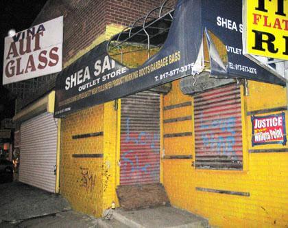 City orders Willets Point businesses out