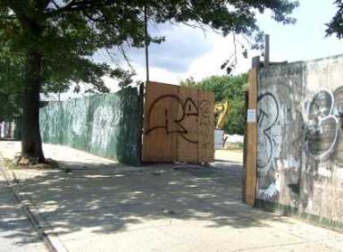 Pollution at planned hotel site worries neighbors