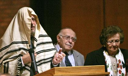 Holocaust survivors remember Kristallnacht at Queensborough