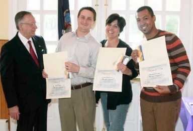 Padavan rewards Qns. teachers for saving fellow instructor’s life