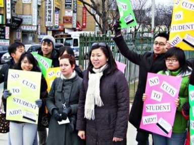 Students rally for free MetroCards