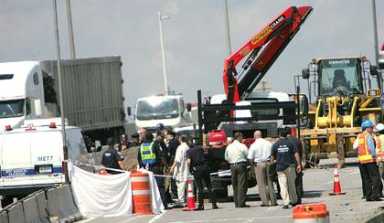 Crane on Throgs Neck Bridge pins, kills worker