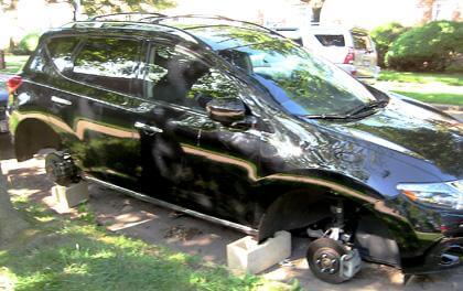 Wheels, tires stolen off of SUV in Bayside