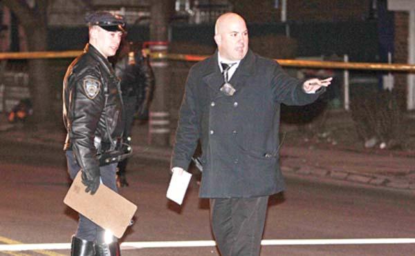 Driver sought in fatal hitâˆ’andâˆ’run in Flushing