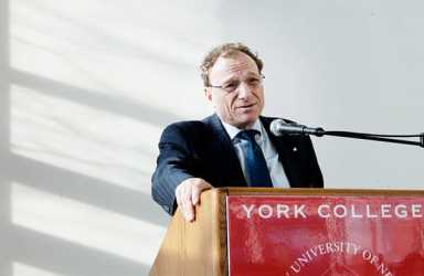 York alumnus urges youth to make a political difference