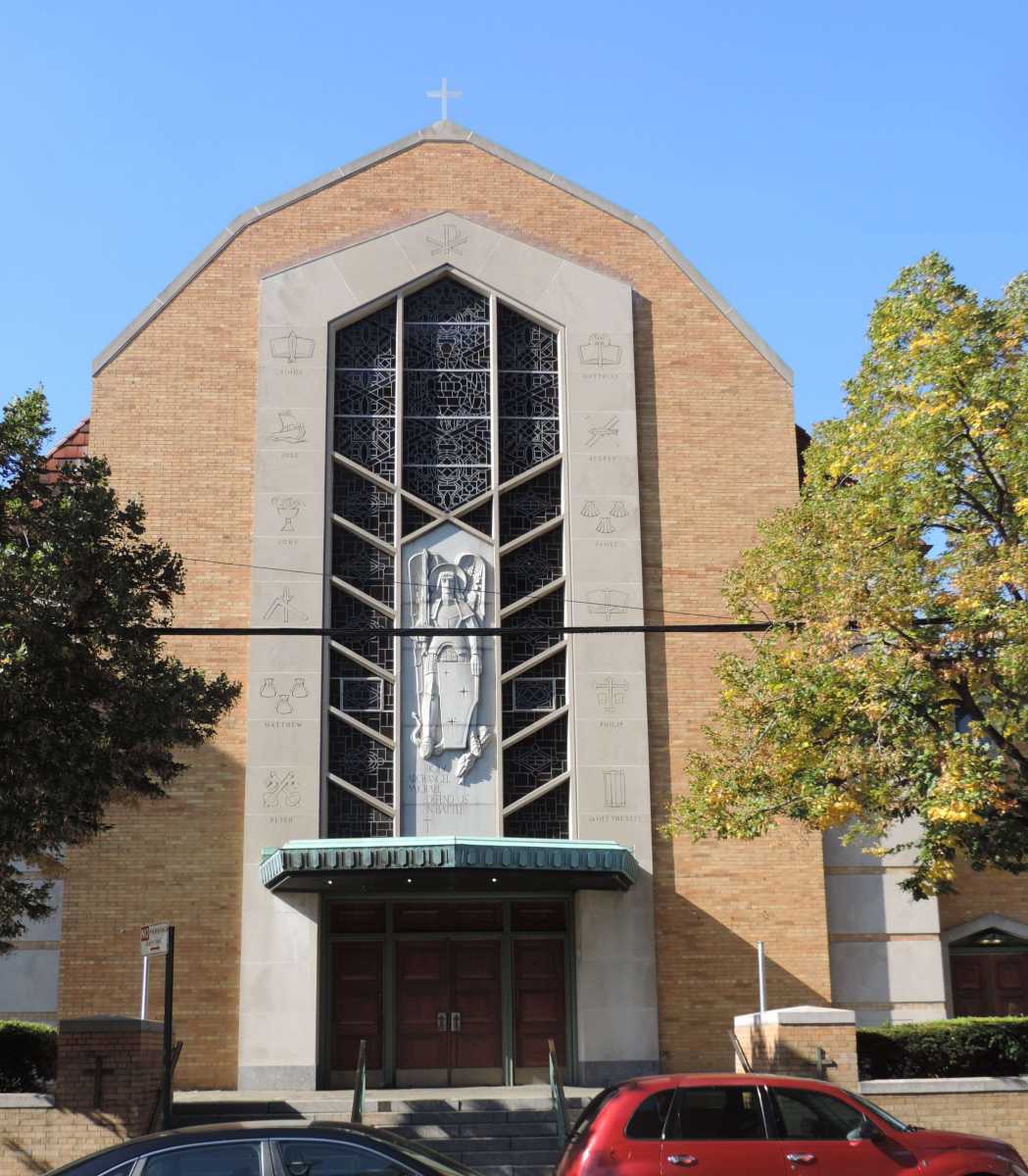 Michael_Parish_RCC_Barclay_Av_Union_St_Flushing_jeh