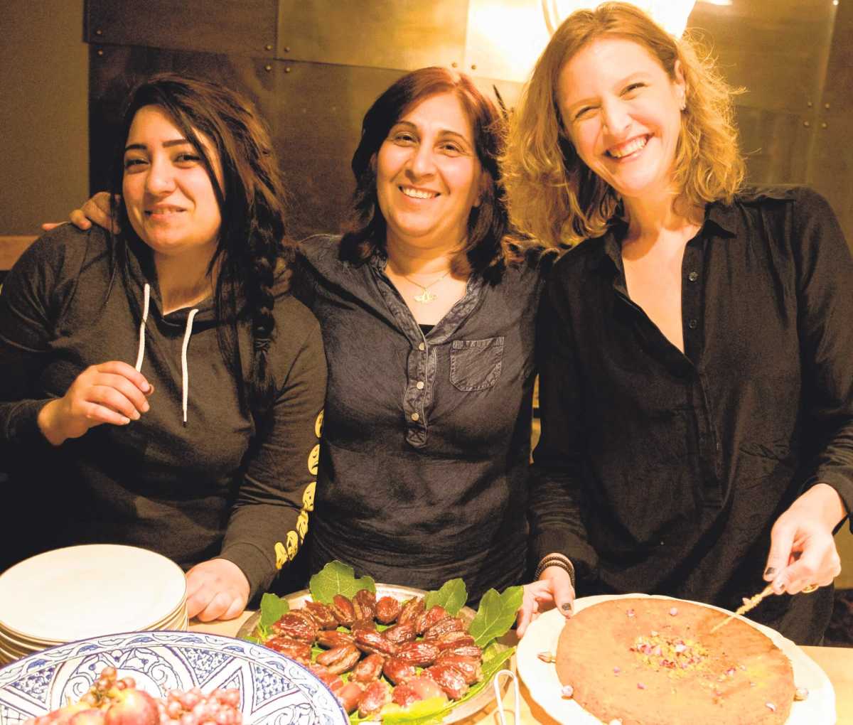 all-worlds-fare-tanabel-table-2019-04-26-bk01,BC,PRINT_WEB,CMYK