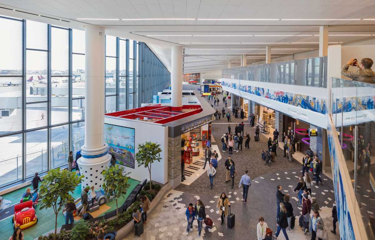 LaGuardia Airport Terminal B, Location: Queens, New York, LaGuardia Gateway Partners