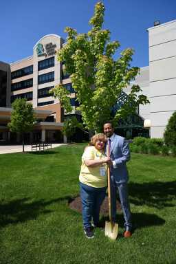 Rita Quevedo and Pat Basu, MD, MBA, President and Chief Executive Officer of Cancer Treatment Centers of America Global, Inc.