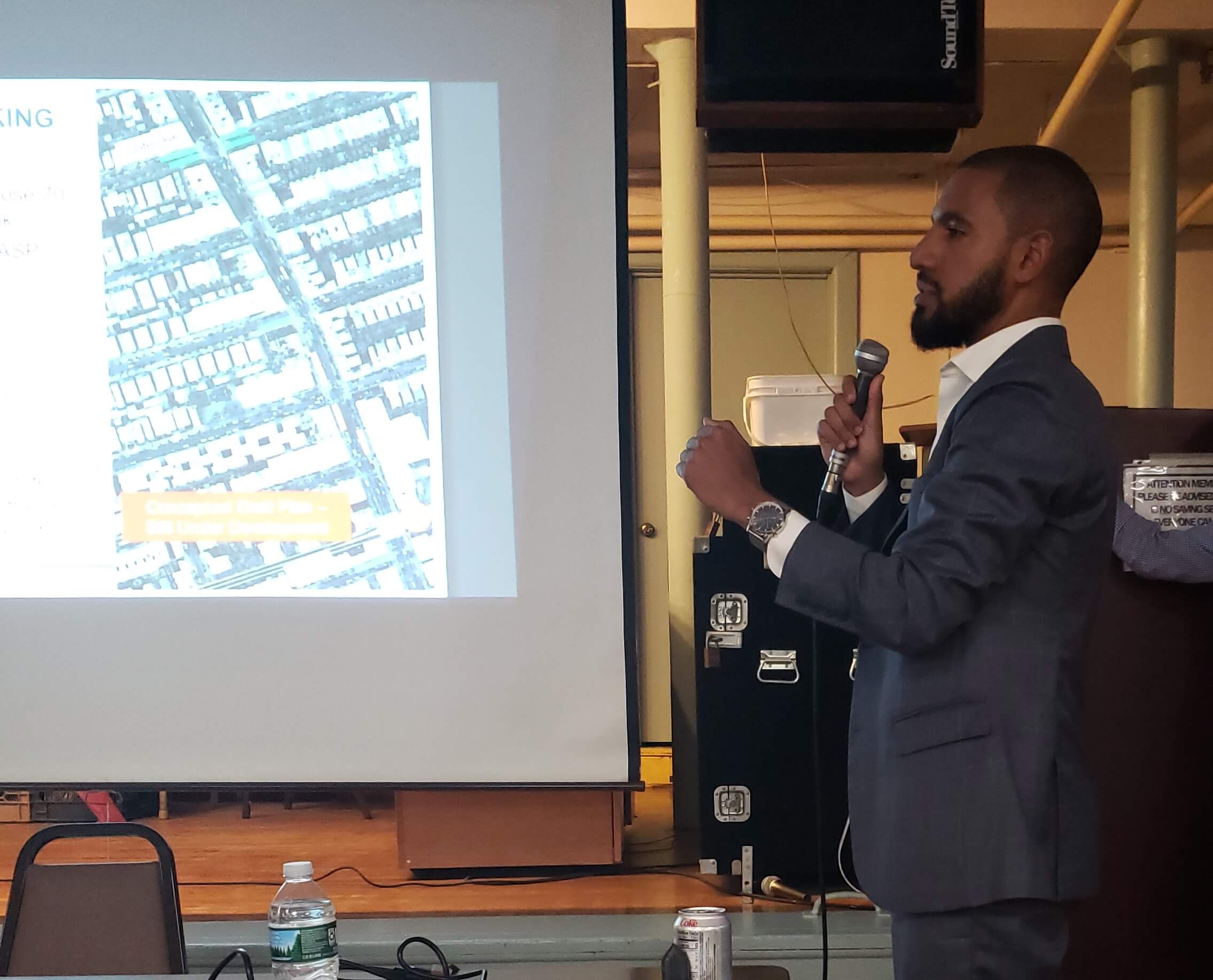 Jason Banrey of the city's Department of Transportation outlines the proposed Fresh Pond Road bus lane in Ridgewood during the June 6 Ridgewood Property Owners and Civic Association meeting.