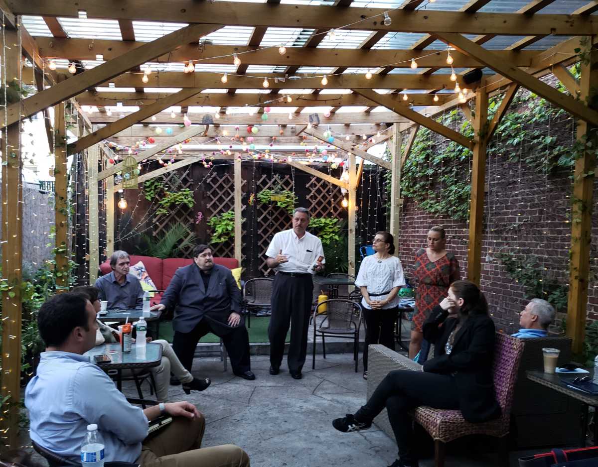 State Senator Joe Addabbo addresses attendees at an Aug. 15 meeting in Glendale on plans to resurrect the dormant Glendale Chamber of Commerce.