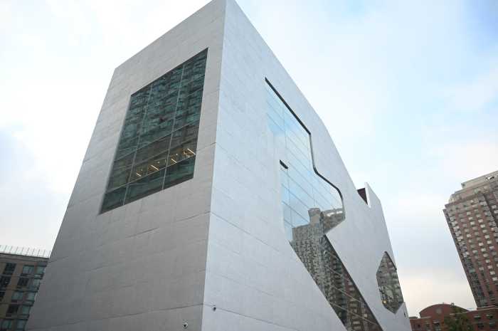 QPL's location at Hunters Point is one of five Queens libraries to be expanded to seven-day service. Courtesy of Friends of Hunters Point Library