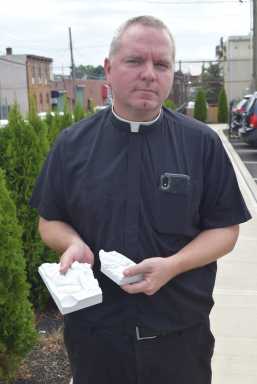 Rev-Gannon-broken-Rosary-station