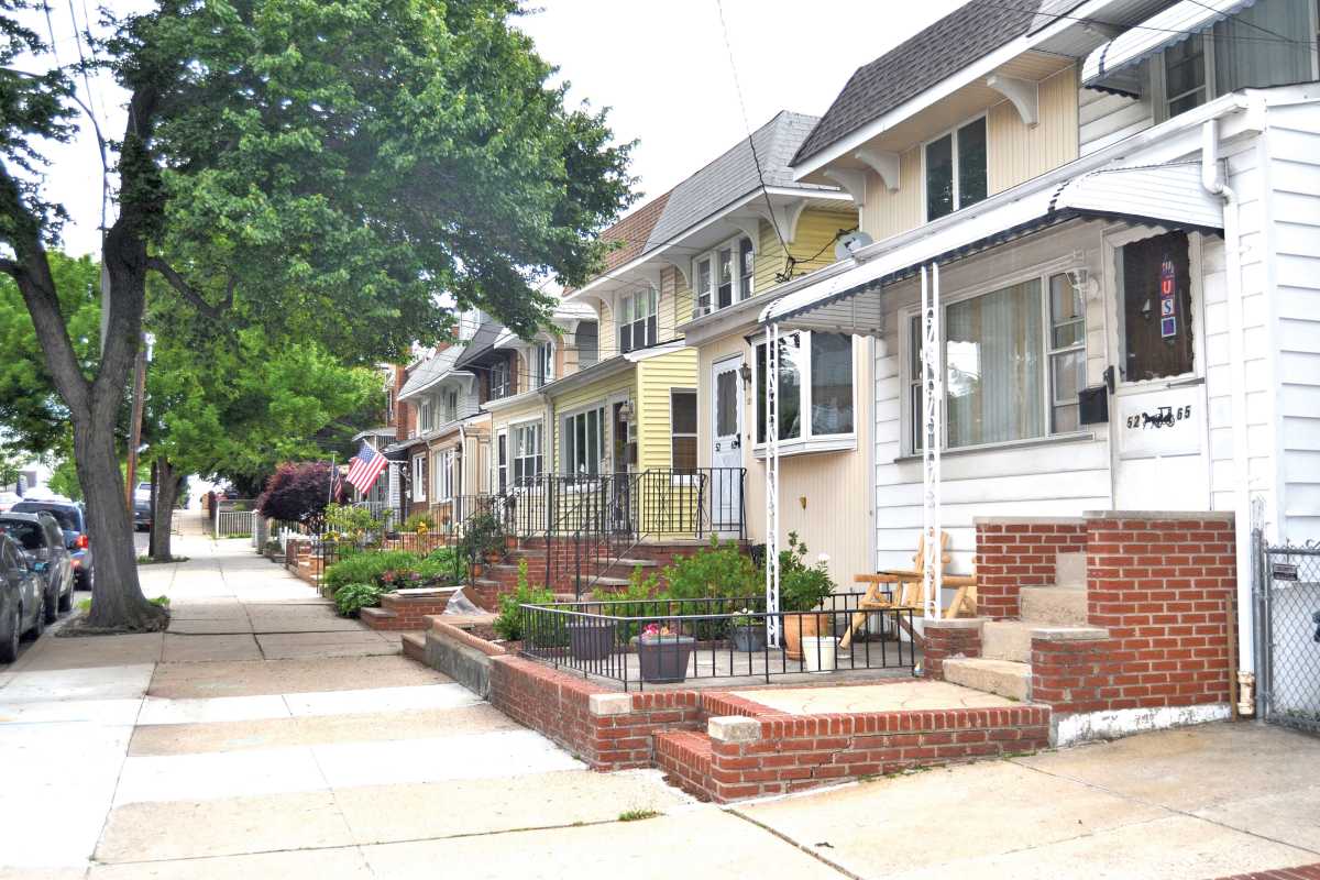Maspeth-Houses