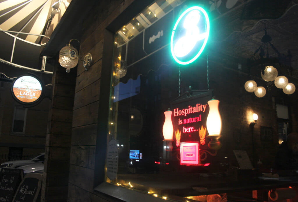 Cozy Corner bar and grill embraces Ridgewood’s oldfashioned charm