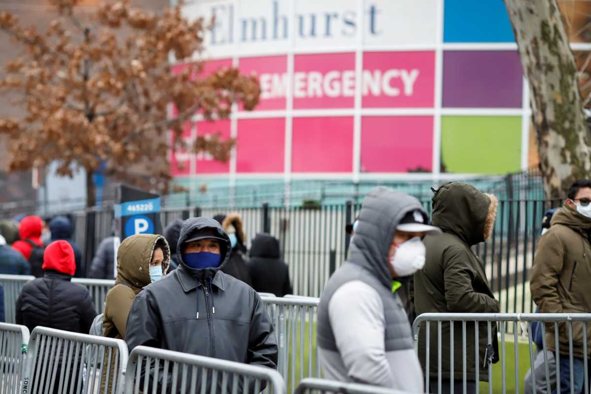 2020-03-25T144029Z_623967072_RC22RF9MFPNI_RTRMADP_3_HEALTH-CORONAVIRUS-USA-NEW-YORK-scaled