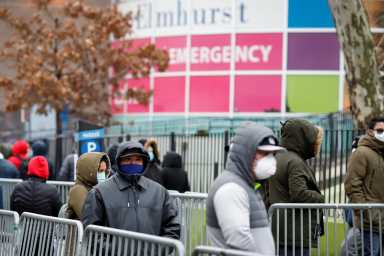 2020-03-25T144029Z_623967072_RC22RF9MFPNI_RTRMADP_3_HEALTH-CORONAVIRUS-USA-NEW-YORK-scaled