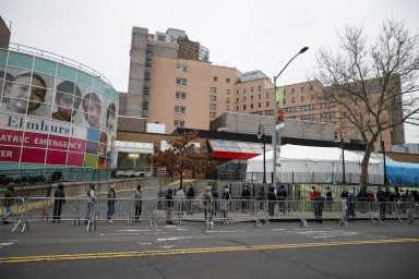 2020-03-25T161958Z_34986017_HP1EG3P19DA0B_RTRMADP_3_HEALTH-CORONAVIRUS-USA-NEW-YORK-1-1536×1024