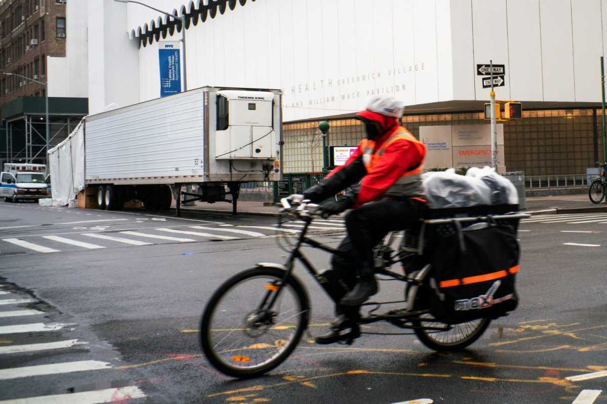 2020-03-29T145333Z_1022260033_RC2QTF9FOZM5_RTRMADP_3_HEALTH-CORONAVIRUS-NEW-YORK-1536×1025