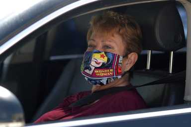 2020-04-22T125756Z_1_LYNXNPEG3L183_RTROPTP_4_HEALTH-CORONAVIRUS-USA-FACEMASKS-1536×1024