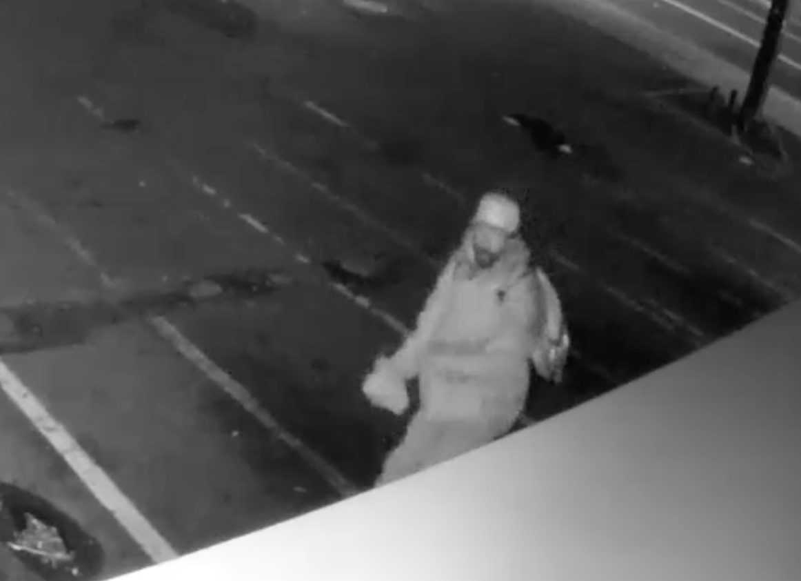 Man throws a brick through Jamaica IHOP’s window, steals payroll checks