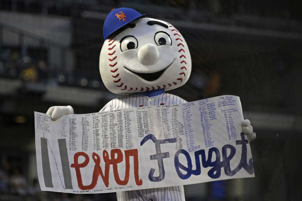 mr_met_911-1536×1024