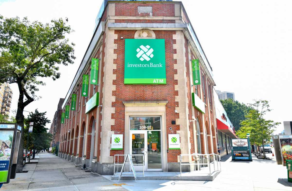 InvestorsBankForestHillsBranch-HR-AA-1