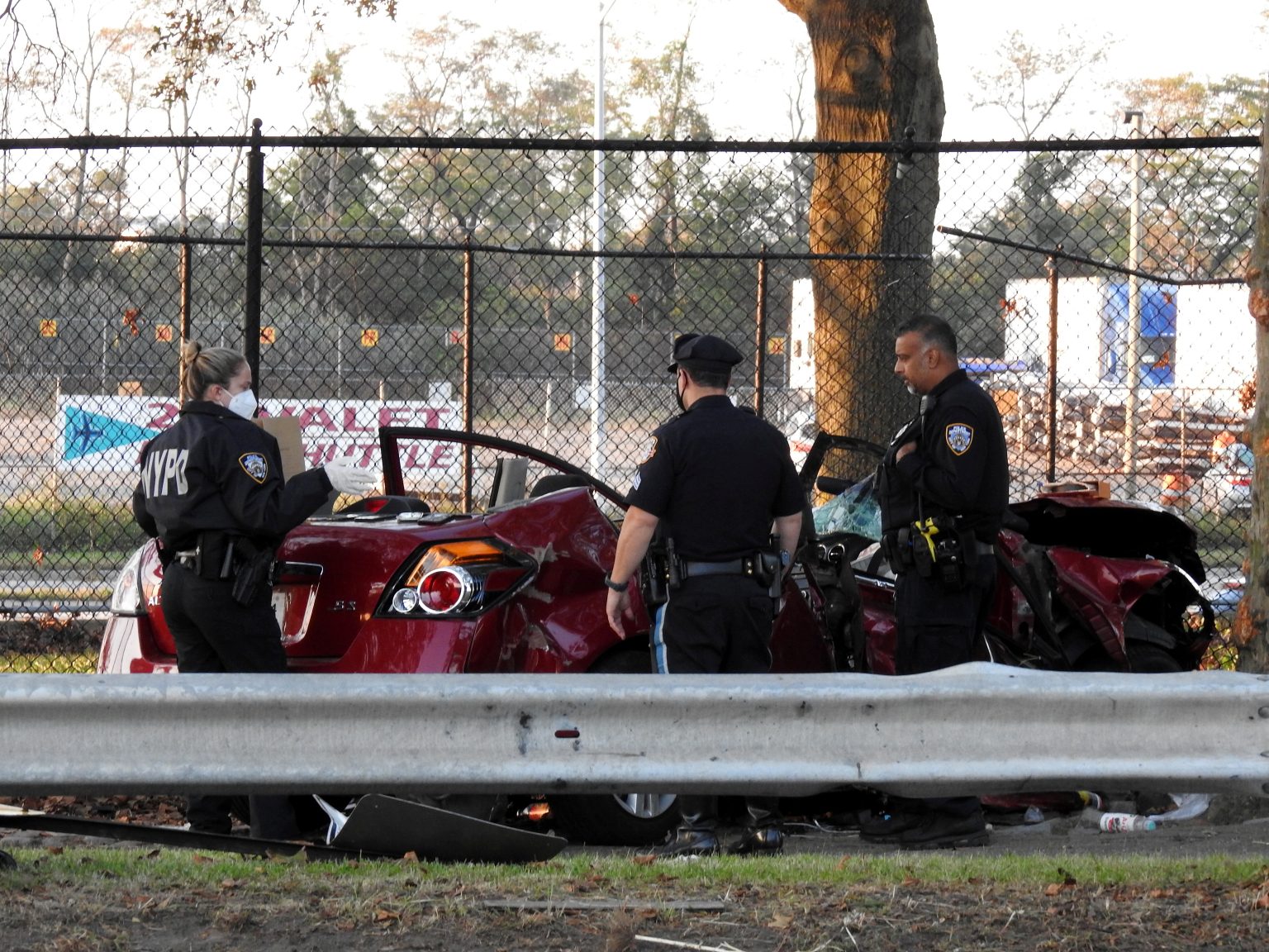Three Killed After Car Crashes Into Tree In South Ozone Park And Bursts Into Flames Qns 