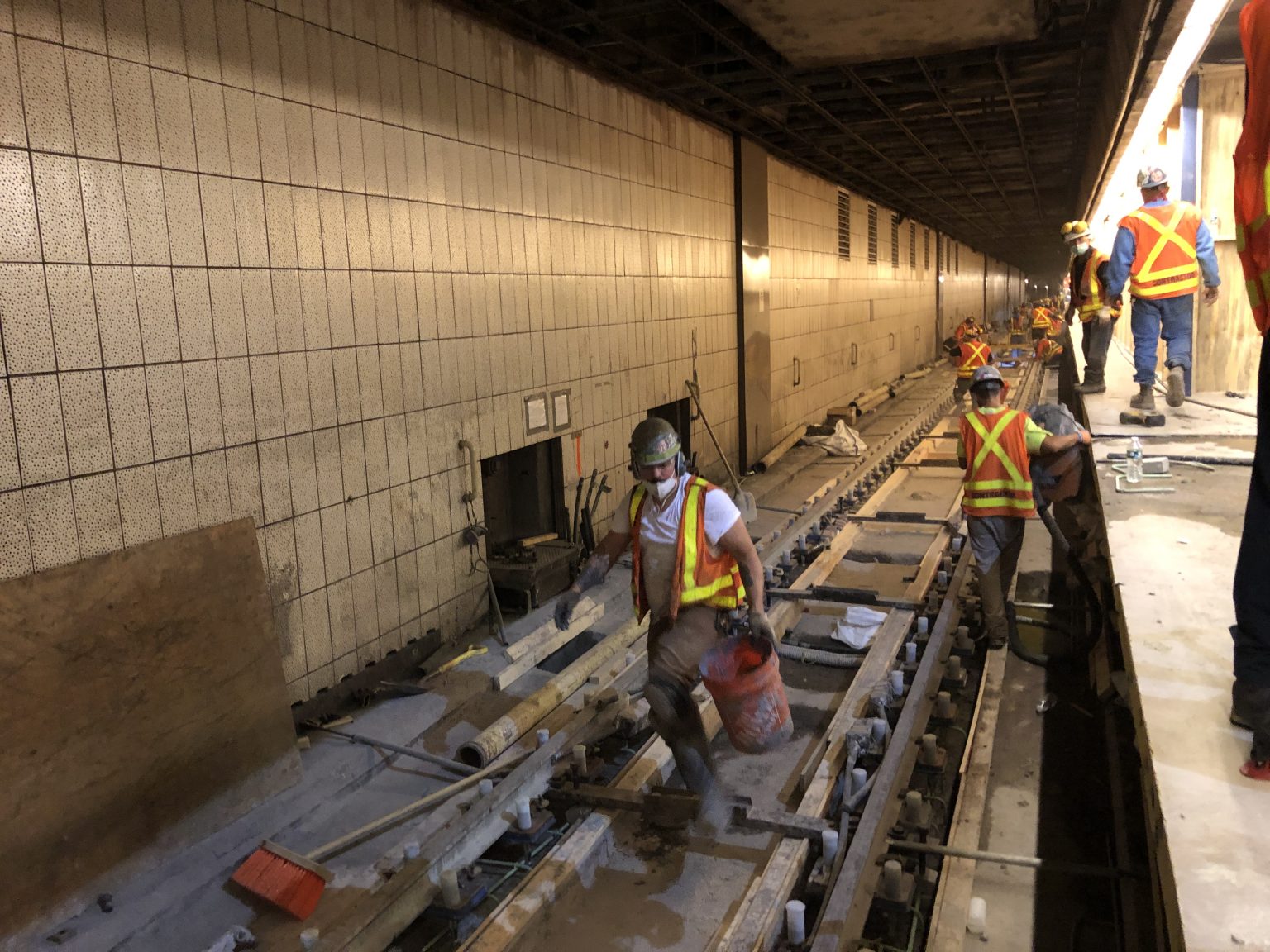 MTA ahead of scheduled on E train track work at Sutphin Blvd.Archer
