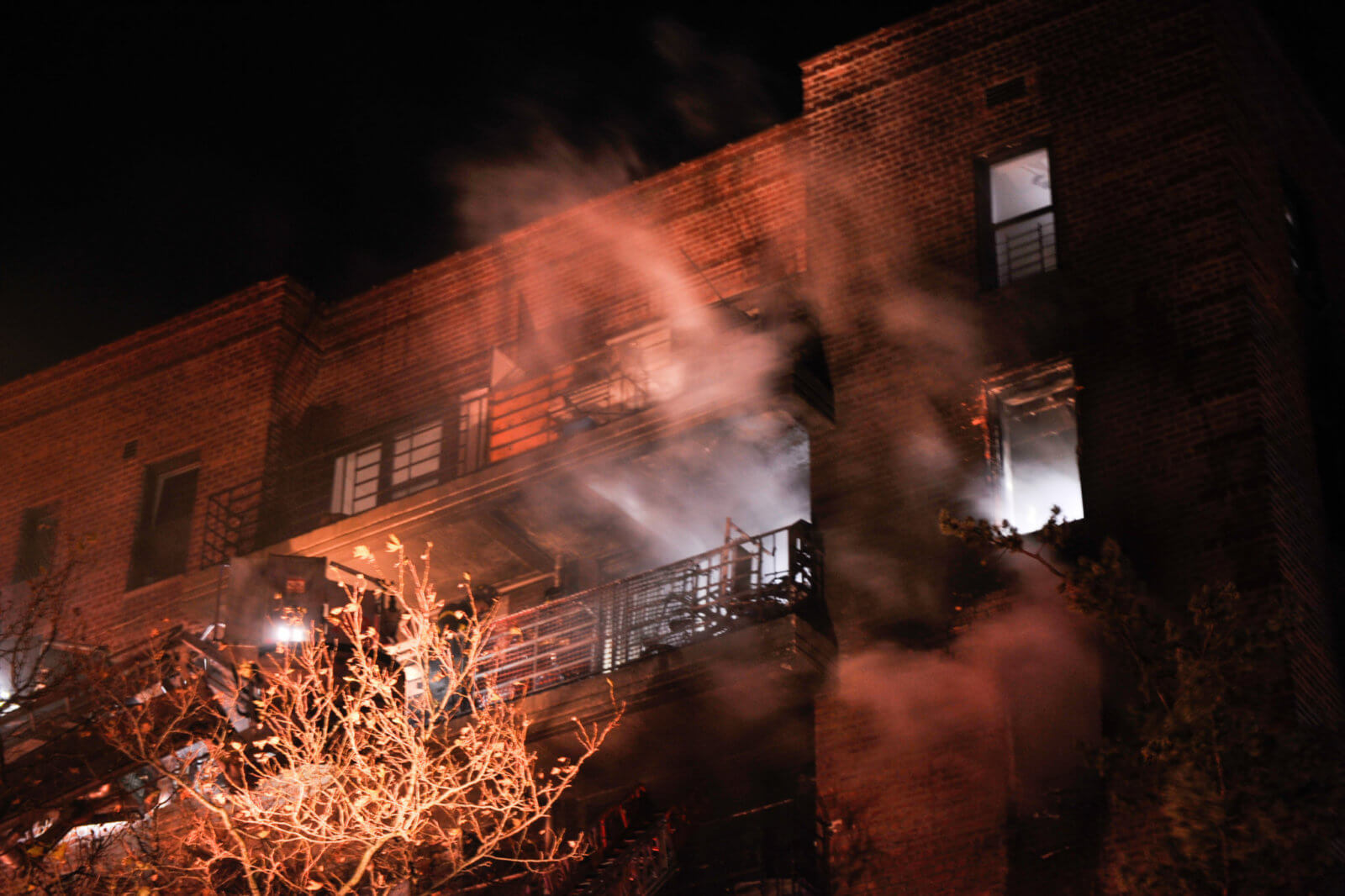 Fastmoving, threealarm Far Rockaway fire injures four people FDNY