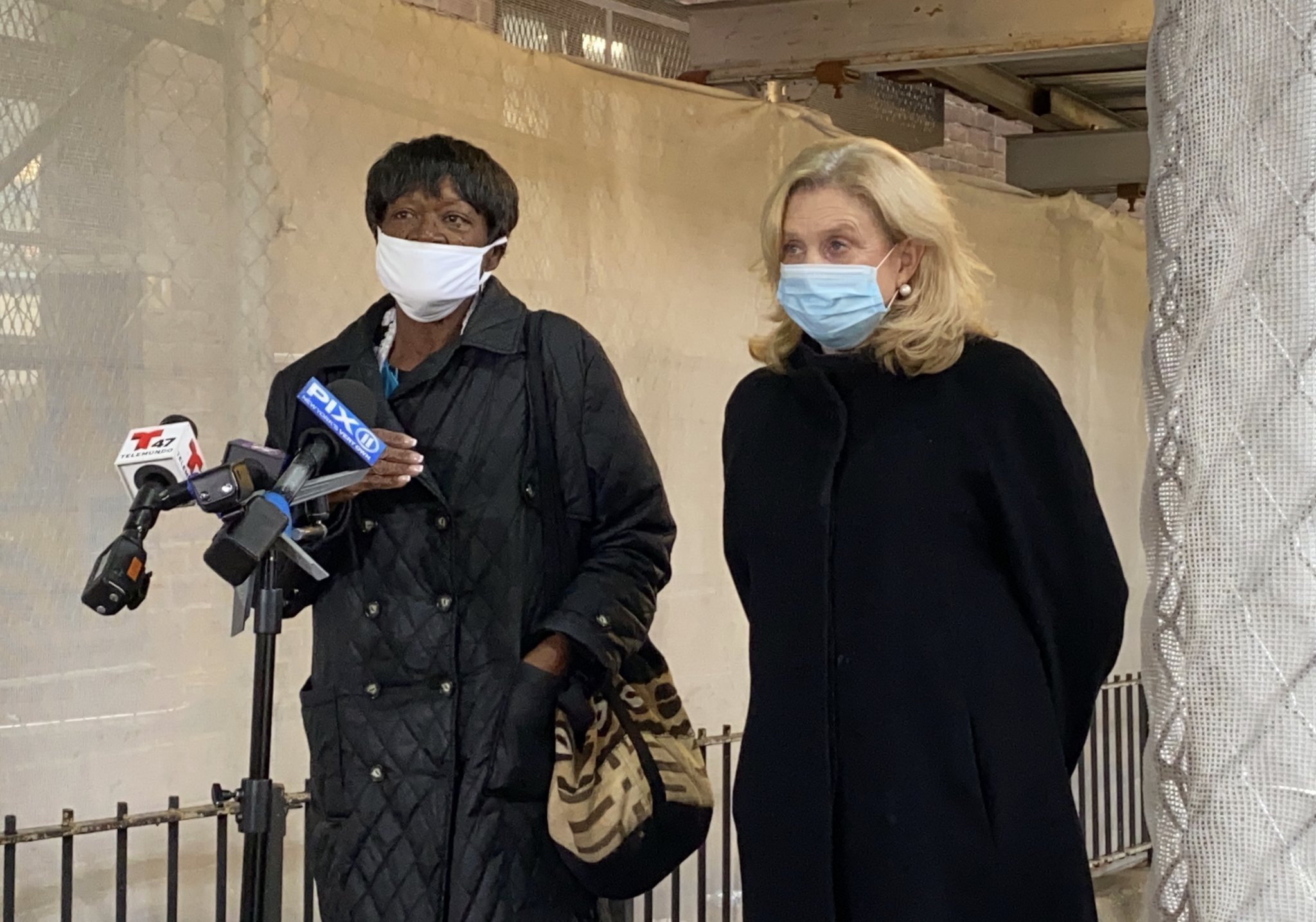 Queens congresswoman applauds pilot program to address repairs at NYCHA