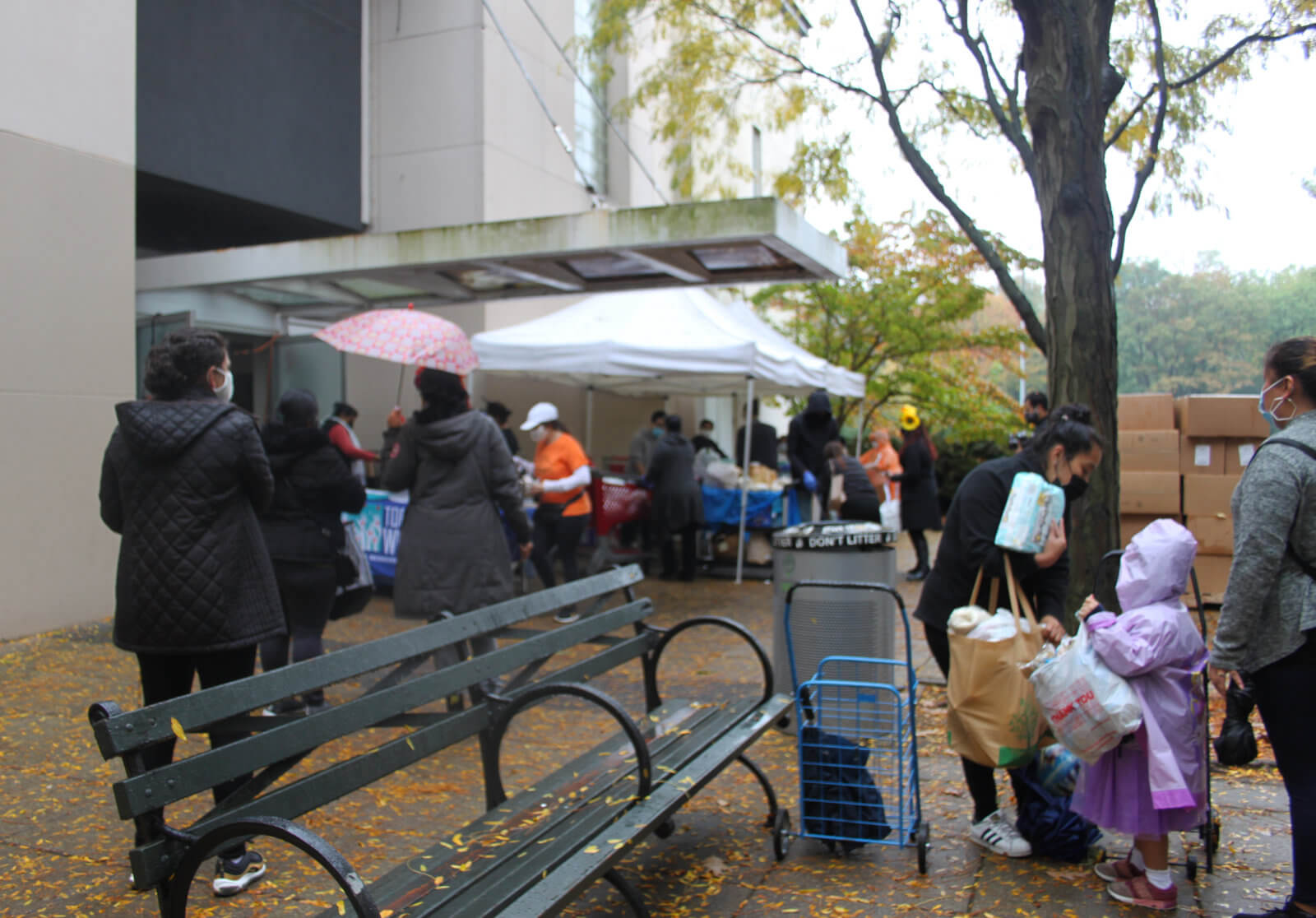 La Jornada and Together We Can Food Pantry at Queens Museum host