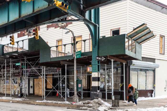 NYC:Rajkumar and Zarar Realty donate 13 laptops